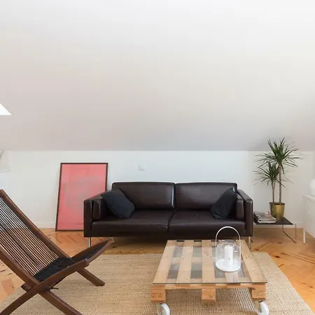 Trendy Bright Flat With Balcony By Host Wise *