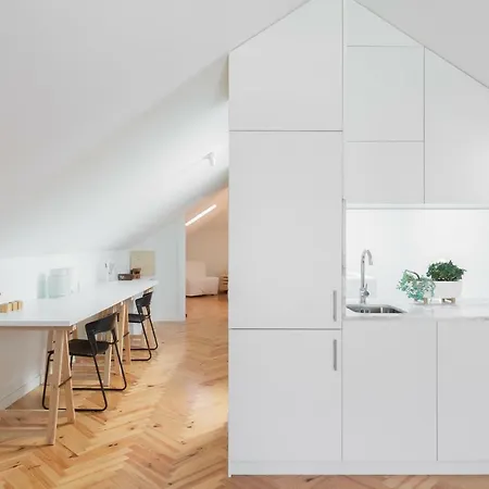 Trendy Bright Flat With Balcony By Host Wise * Porto